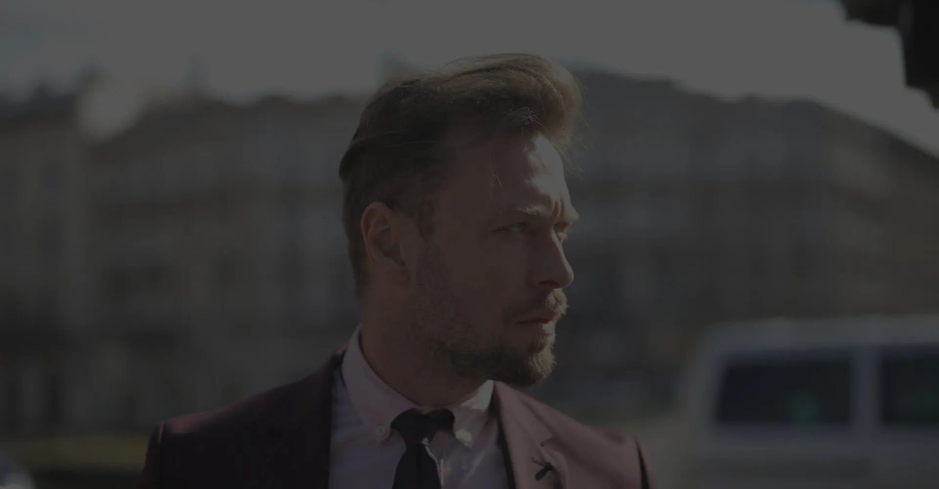 ILLUMINATE YOUR PATH TO FINANCIAL SUCCESS.